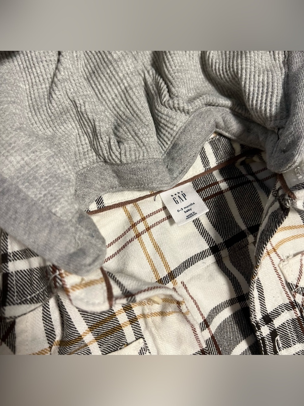 Baby Gap Boy Plaid Flannel with removable hood 0-3 mos - Picture 2 of 5